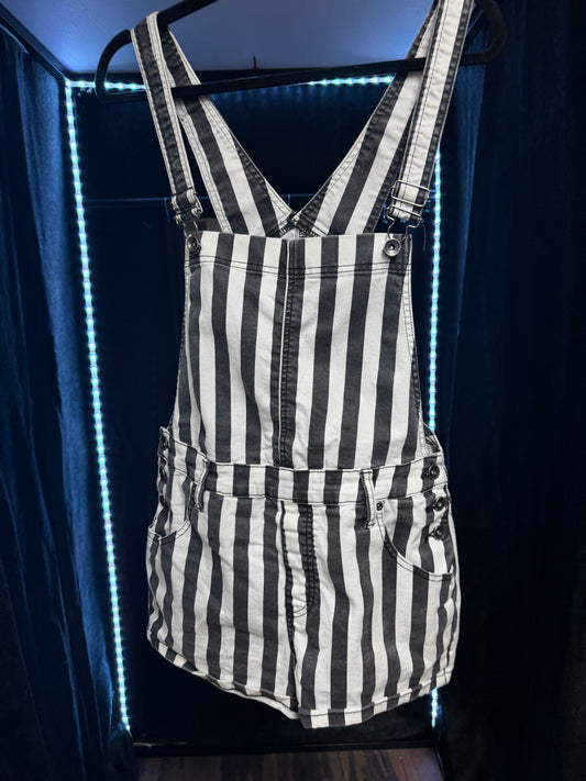 Blackheart -Black & White Striped Shorts Overalls- Large