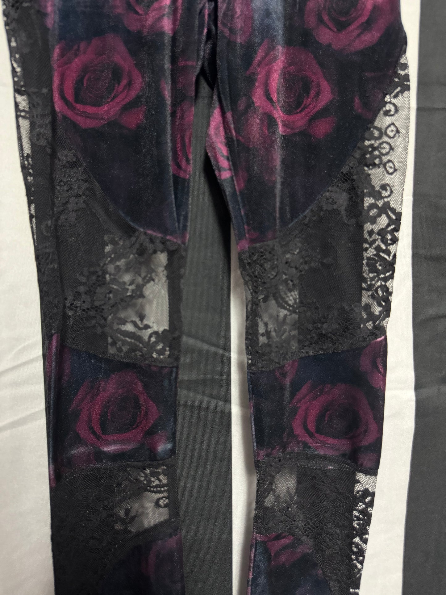 Twilight Rose Killstar Leggings- Small