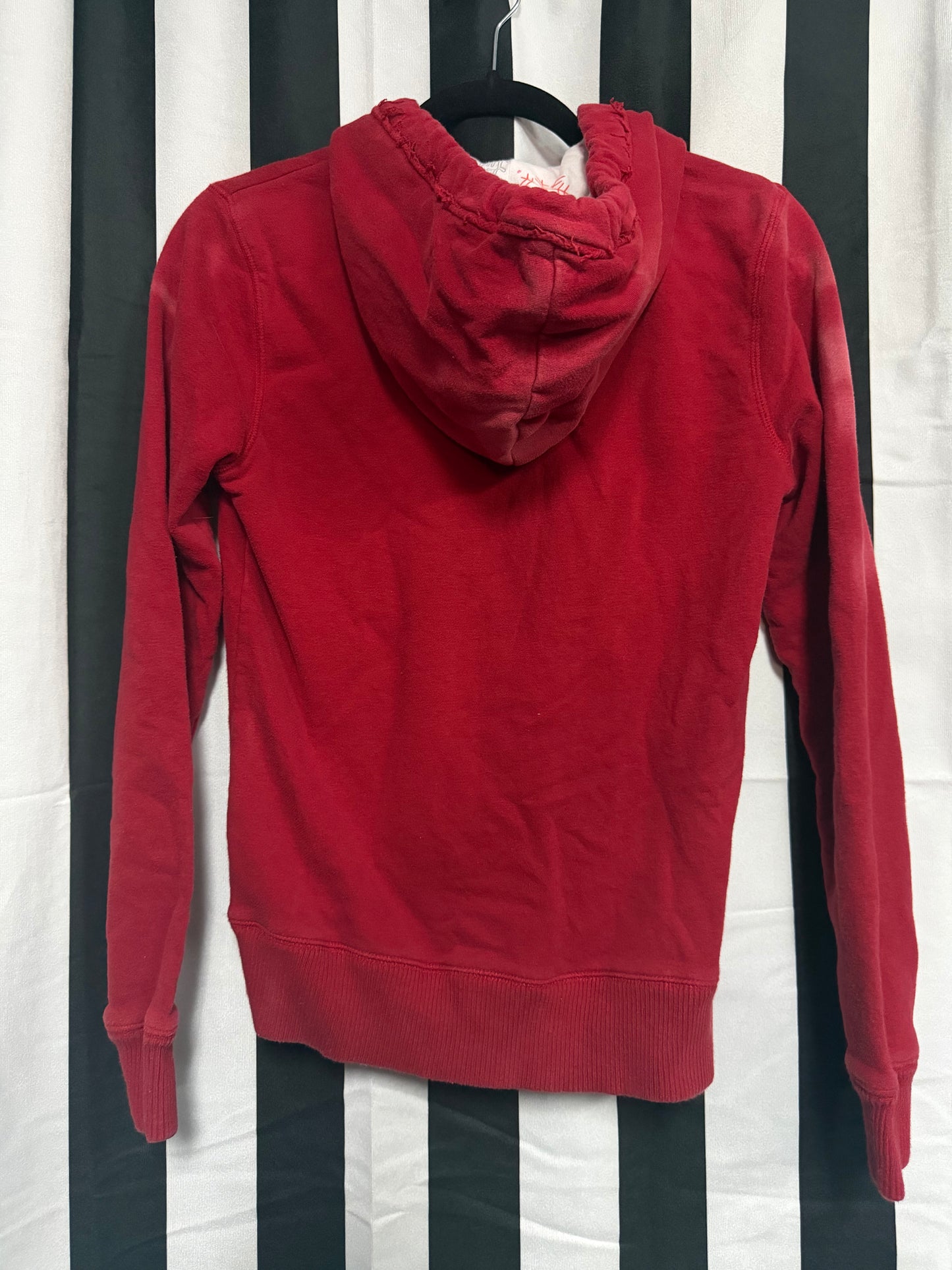Grail Y2K Red Snowflake Aero Half Zip- Size M