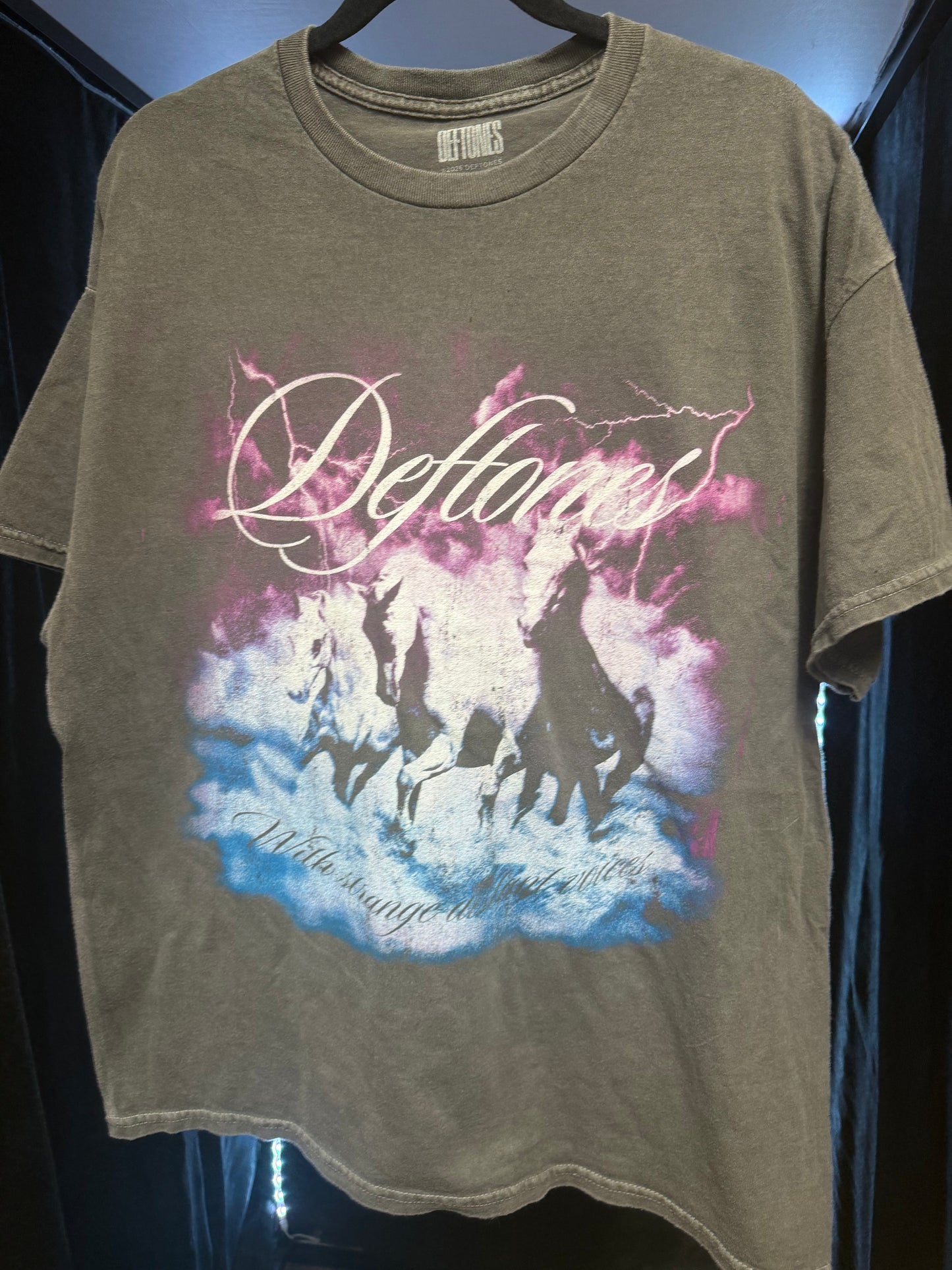 Deftones- With Strange Distant Voices- Size Med