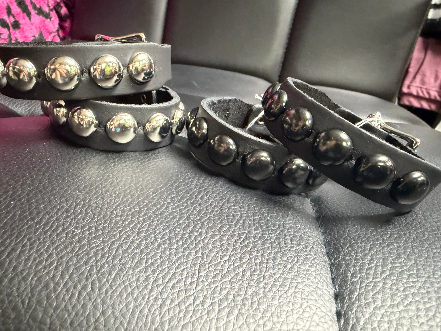 REAL LEATHER DOME STUDDED BUCKLE BRACELET