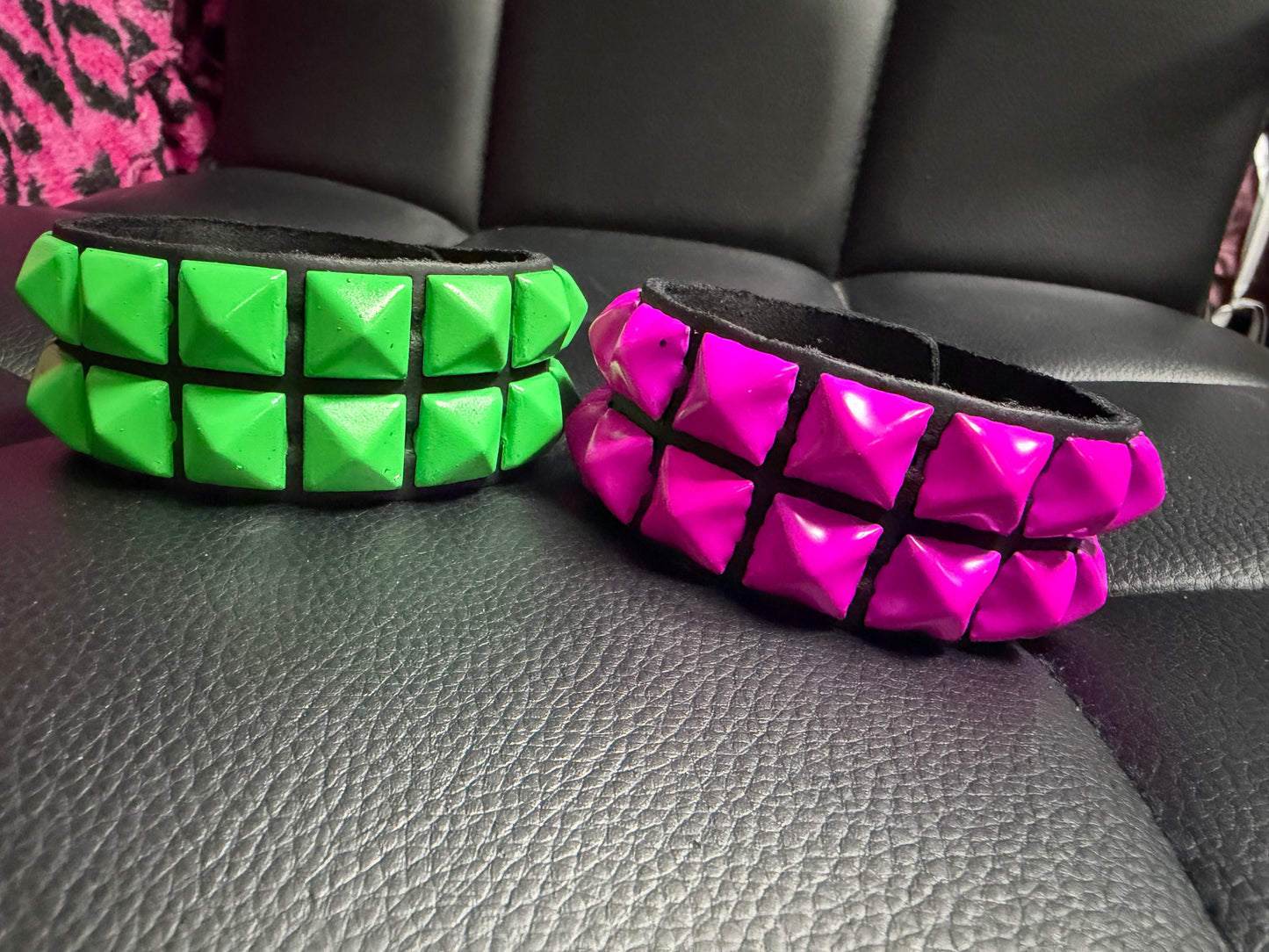 REAL LEATHER MATTE-  2 ROW 1/2" PYRAMID STUD SNAP BRACELET