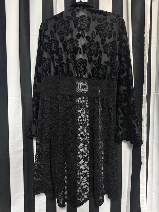 Be Vocal Gothic Black Velvet/Lace Rose Duster- Large