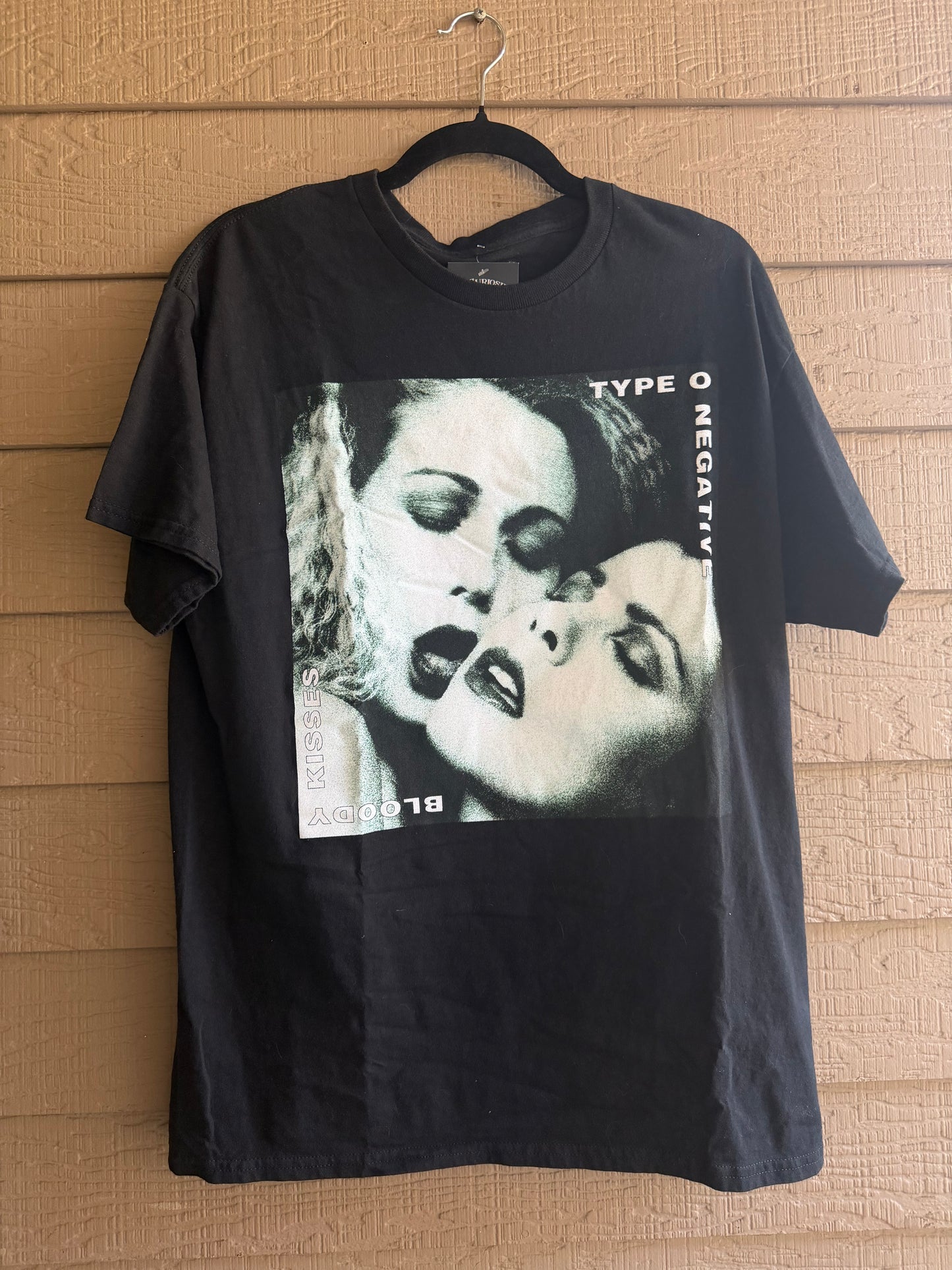 Type O Negative - Bloody Kisses T-shirt- Large