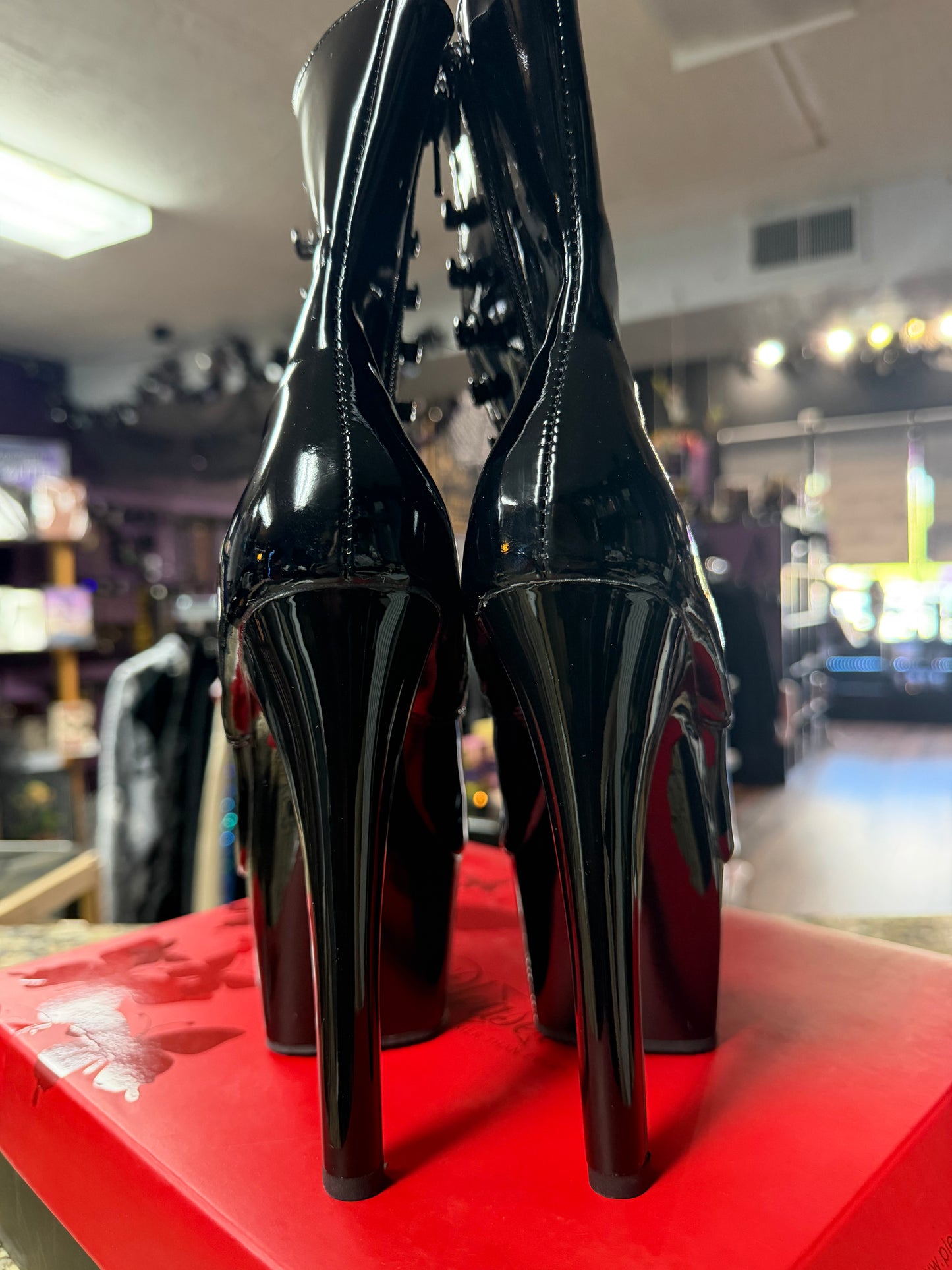 Pleaser-Black Patent -1020 Stiletto Boots- Size 6