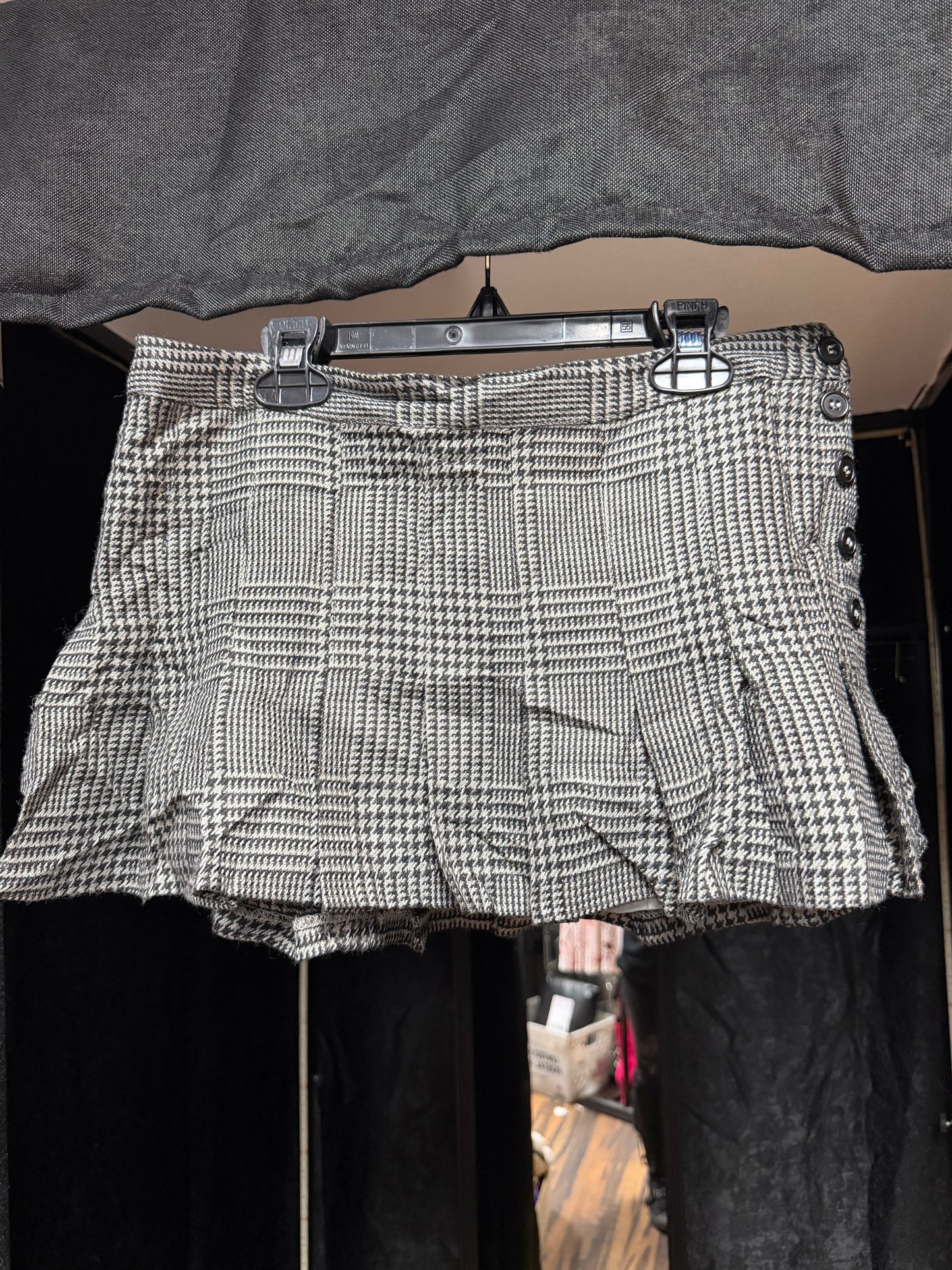 Dark academia mini skirt 🖤Size 6
