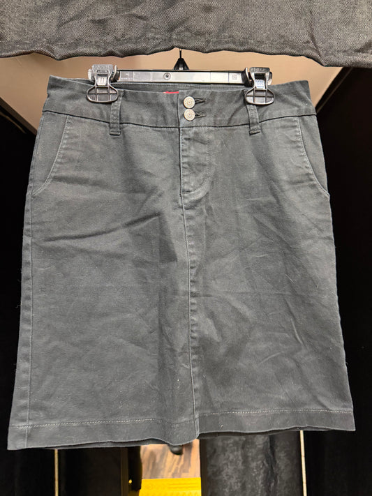 Black Dickies utility skirt 🖤Size 5