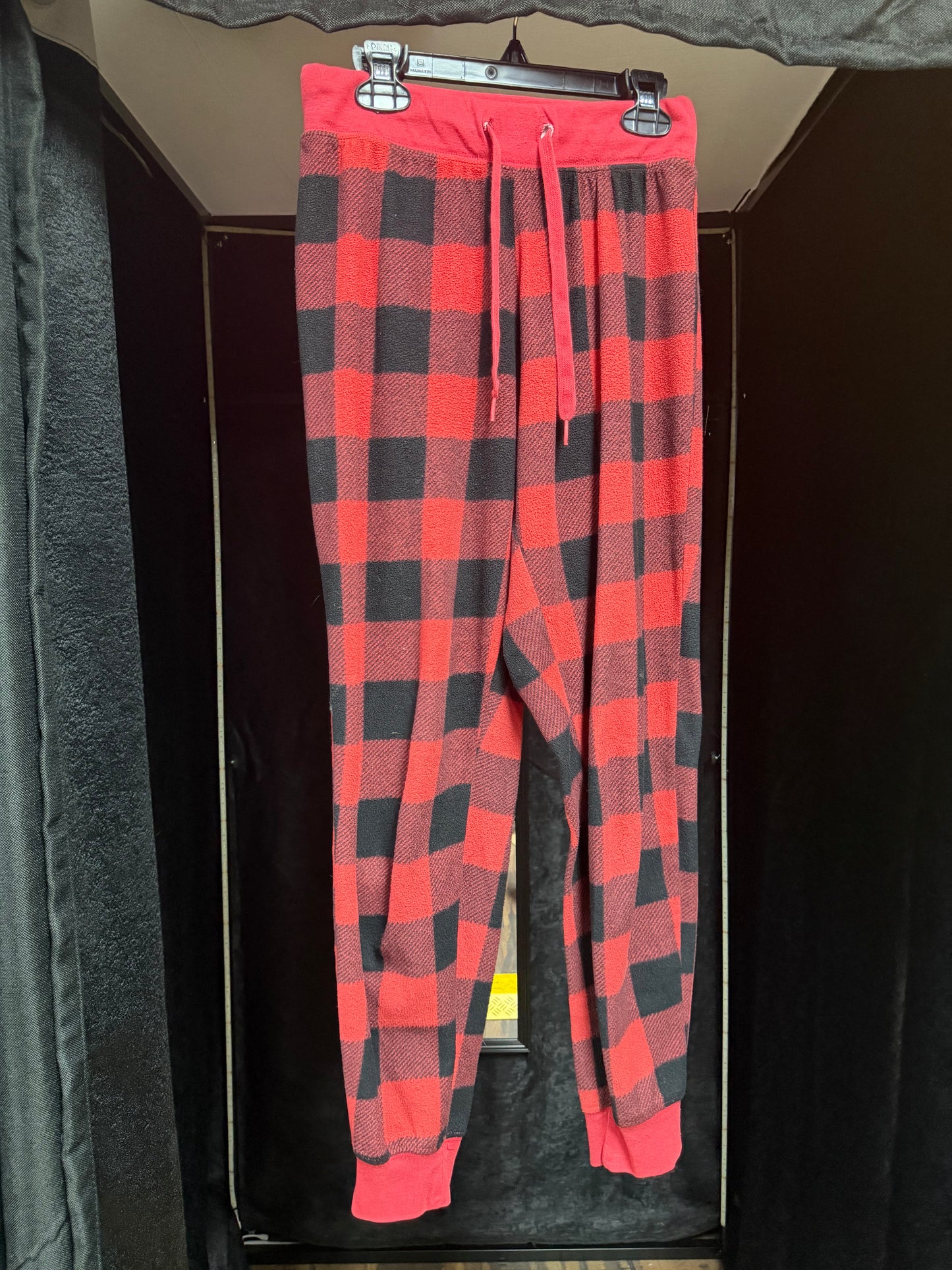 Aéropostale Red & Black Buffalo Plaid Joggers – Cozy Grunge Lounge Pants- Size Small
