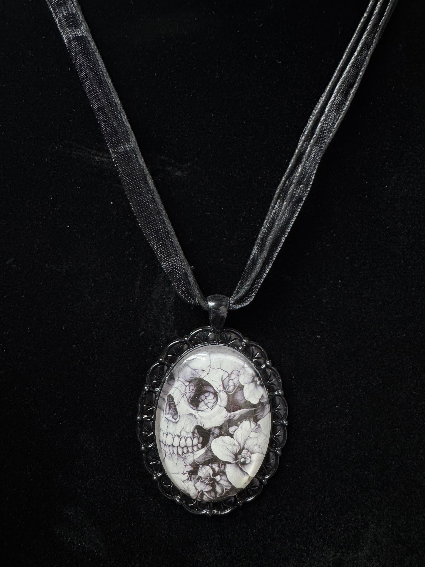 Framed B&W Skull Cabochon Pendant Ribbon Necklace
