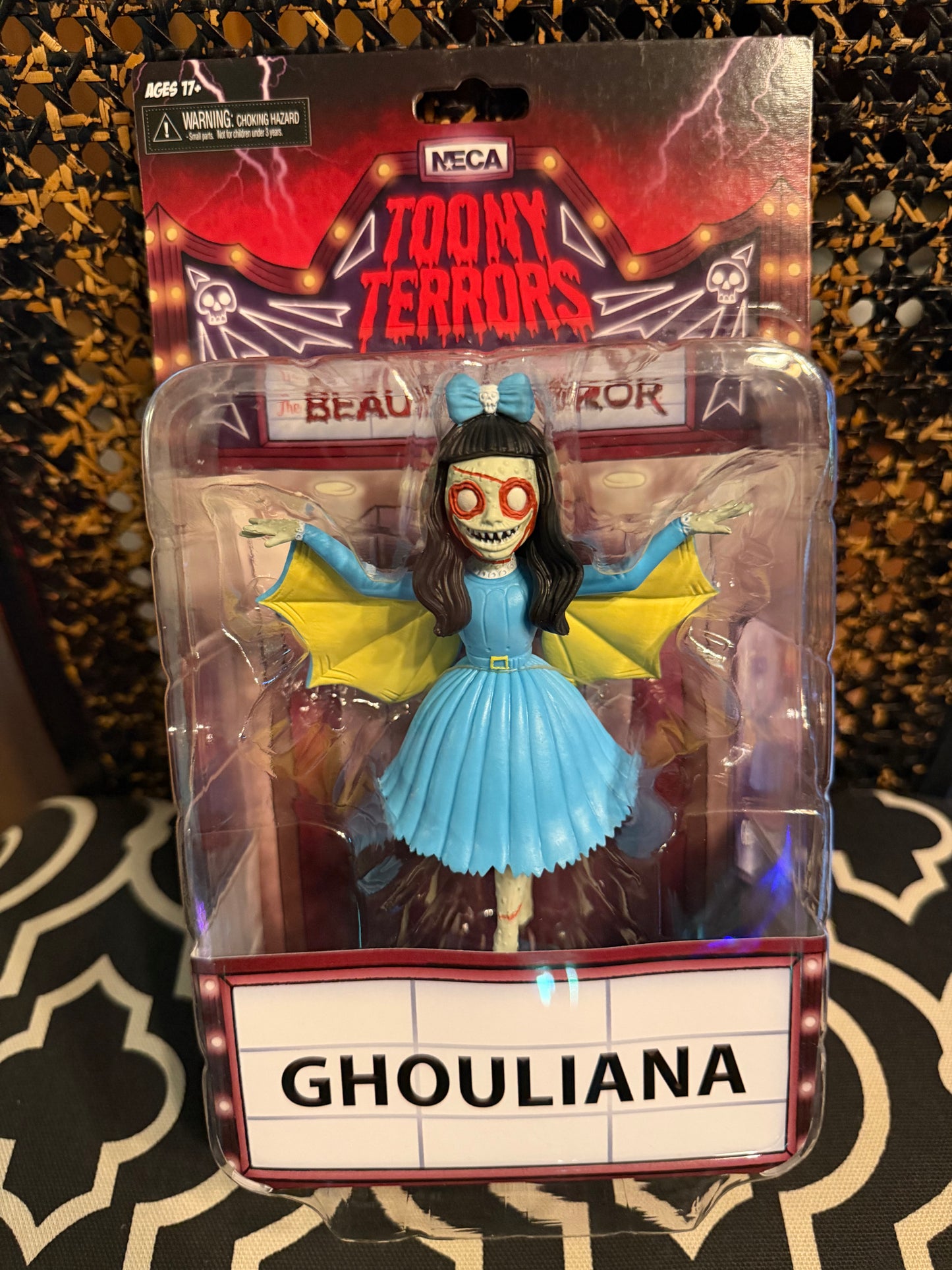 NECA- The Beauty Of Horror- Ghouliana -Toony Terrors