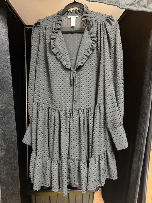 H&M- Gothy Dress-Size 6