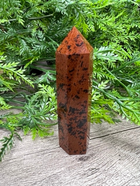 Mahogany Obsidian Natural Stone Tower, 3.25 inches