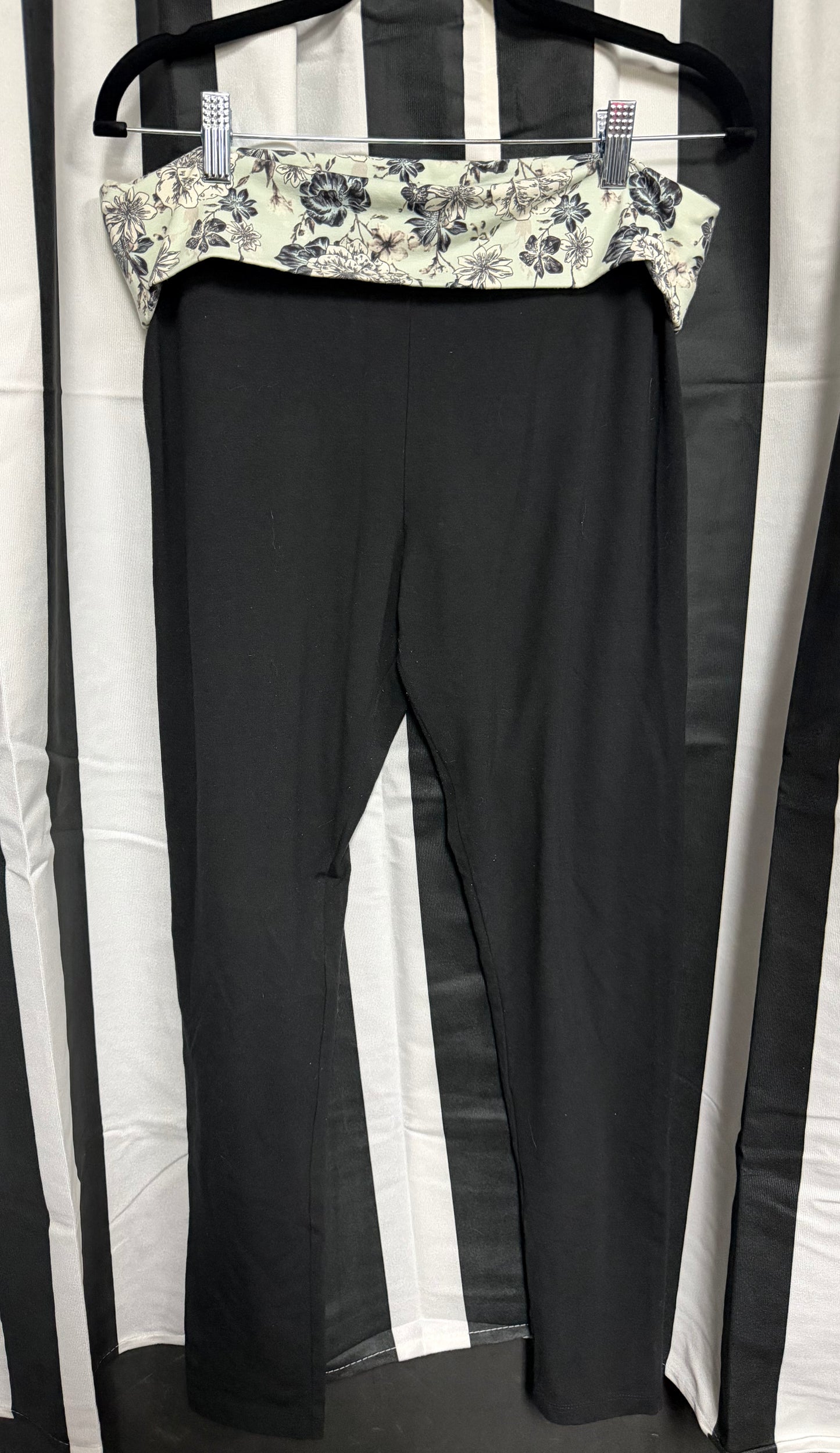 2020 VS Floral Foldover Pants- Size L