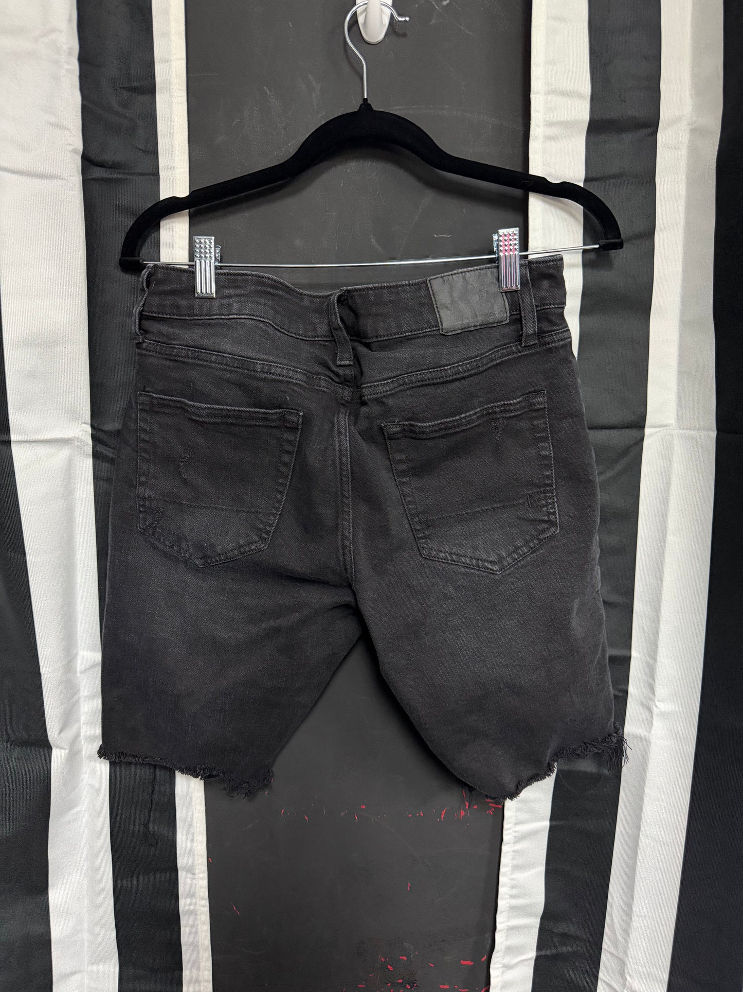 Aeropostale Slim Cut Offs- Waist 28