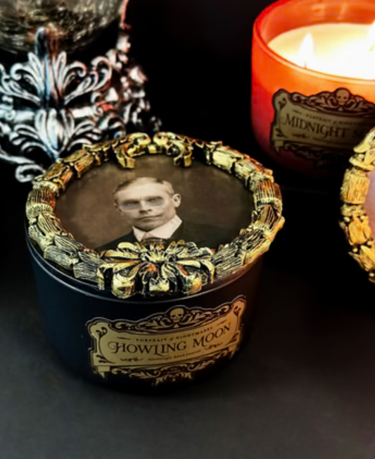 Howling Moon Candle