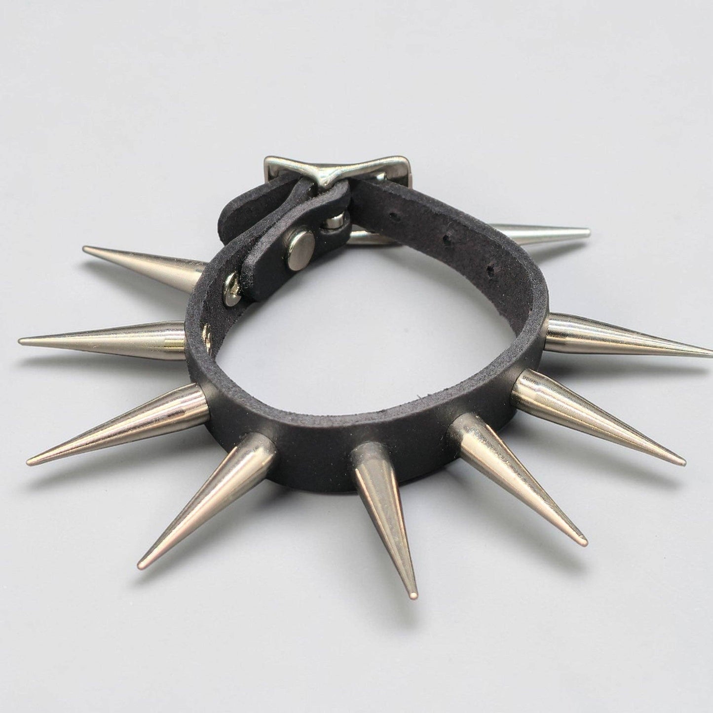 BC180 SKINNY SPIKE BUCKLE BRACELET