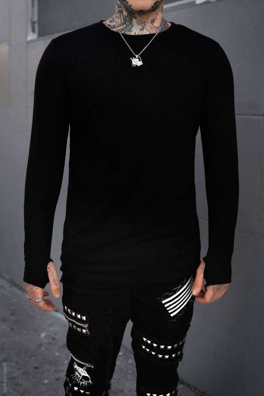 Tomb Ruins Long Sleeve Thumbhole Top