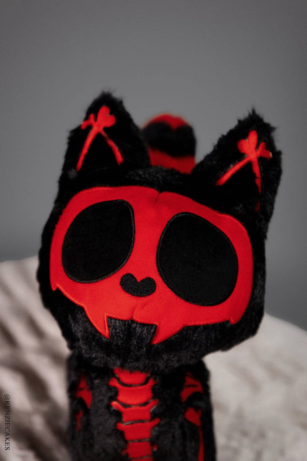 Skelekitty Plush Toy [Red Bones Limited Edition]