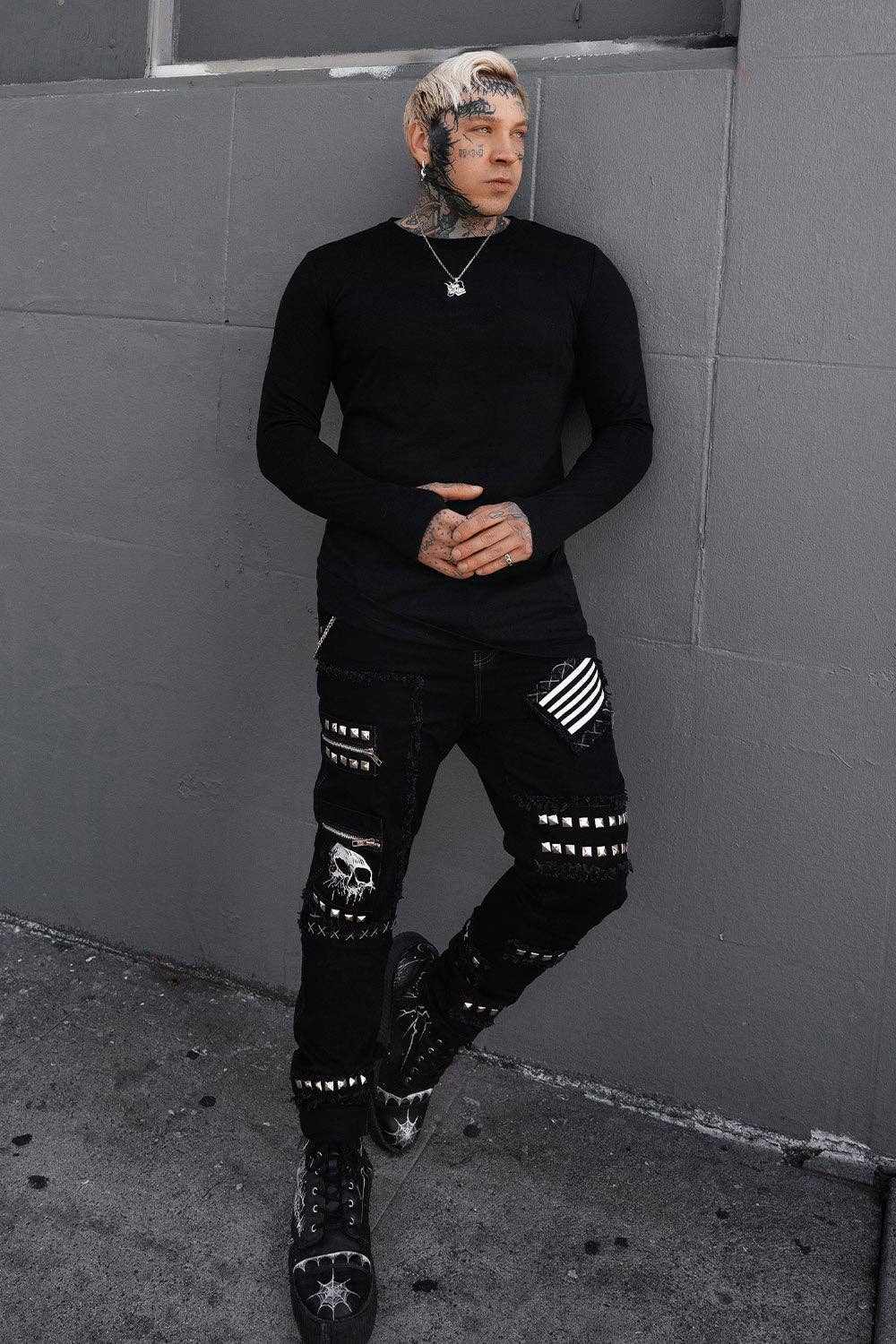 Tomb Ruins Long Sleeve Thumbhole Top