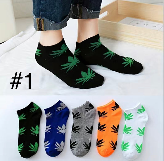 Pack of six ankle socks for sizes 6-10 with cannabis leaf pattern