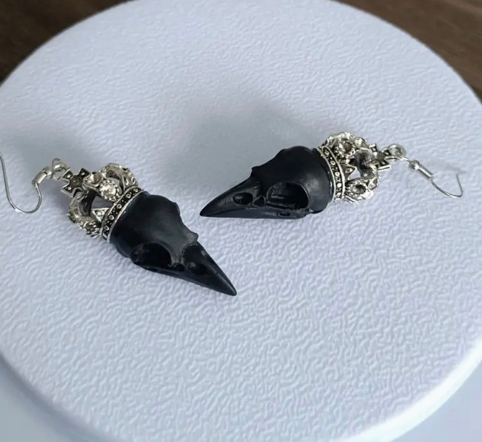Dark Gothic Raven Head Hypoallergenic Earrings
